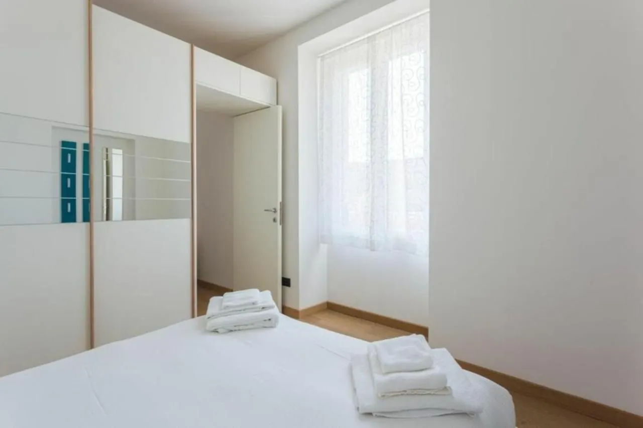 Farini By Halldis Milan 0*,